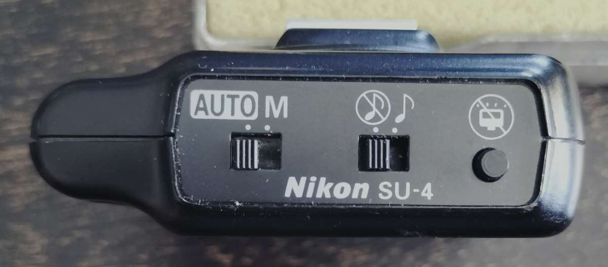 Nikon flash shoe unit SU-4 (MD40)