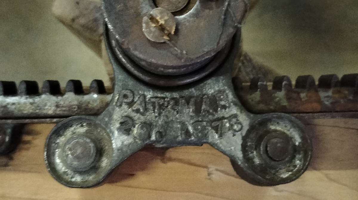 Vintage butter roller (80 x 50cm)