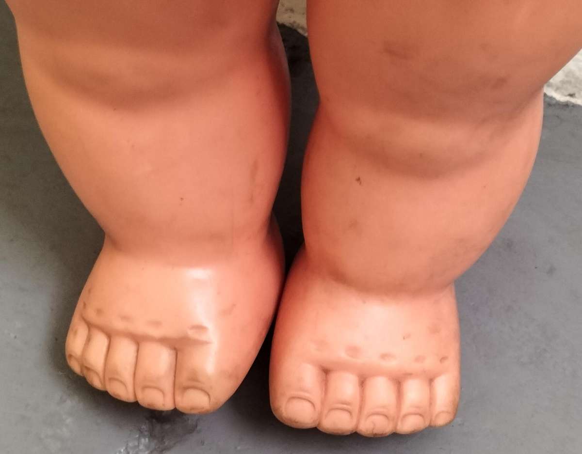 Large winged rubber Kewpie (60cm)