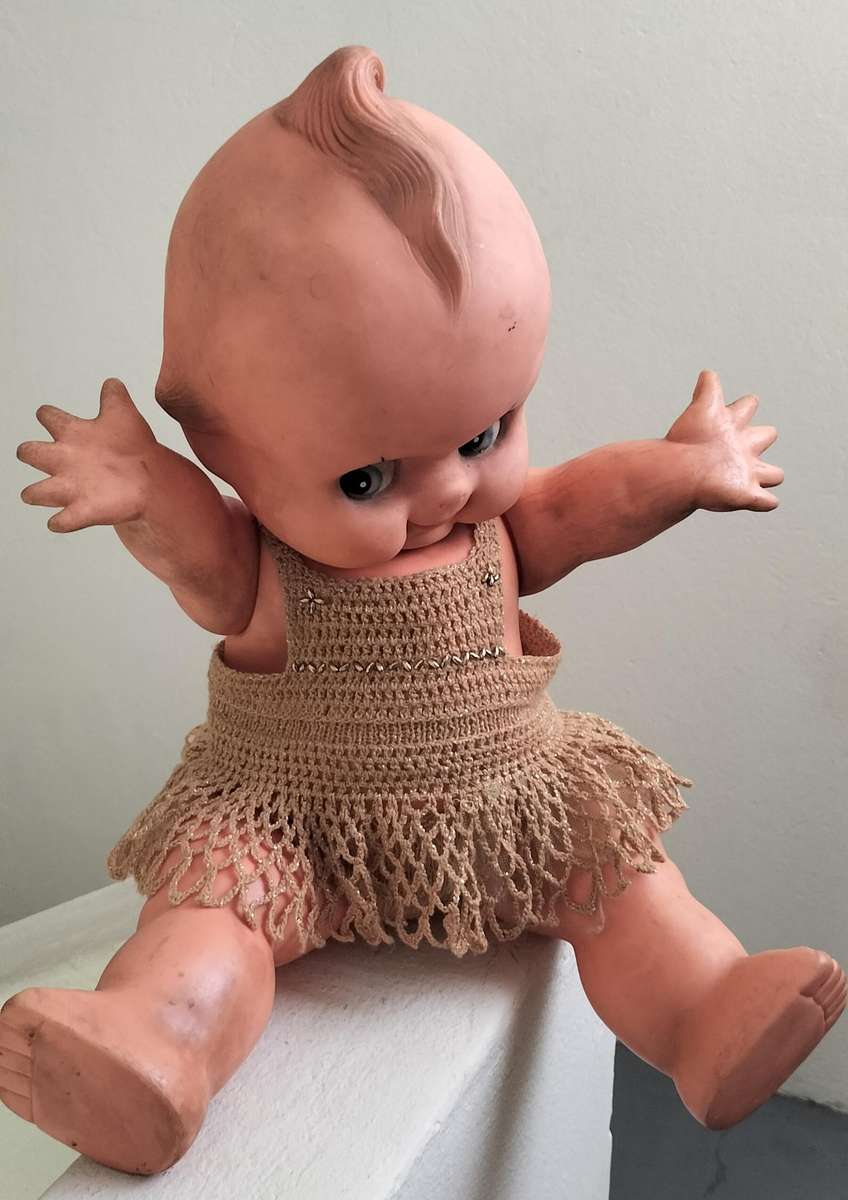 Large winged rubber Kewpie (60cm)