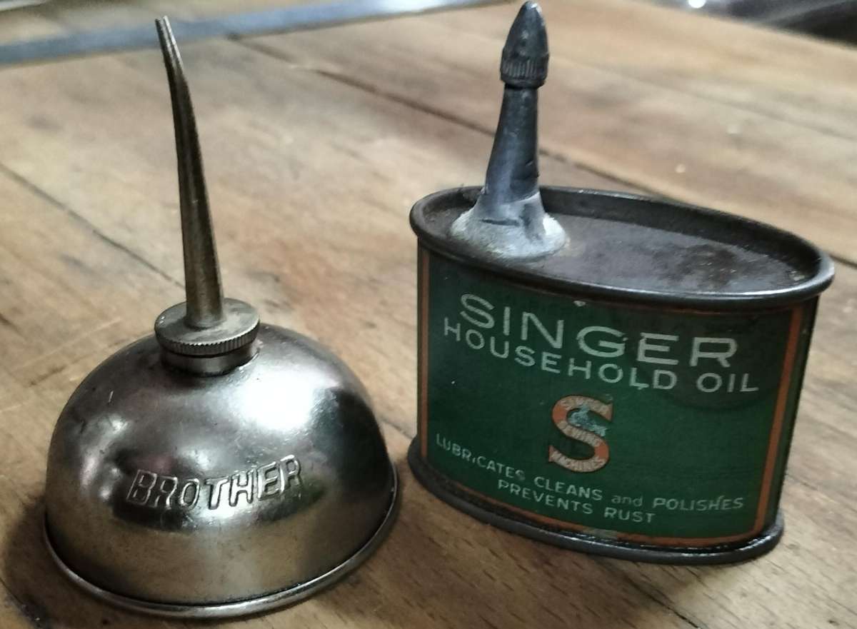 Vintage oil cans - small - Brother and Singer (2 cans)