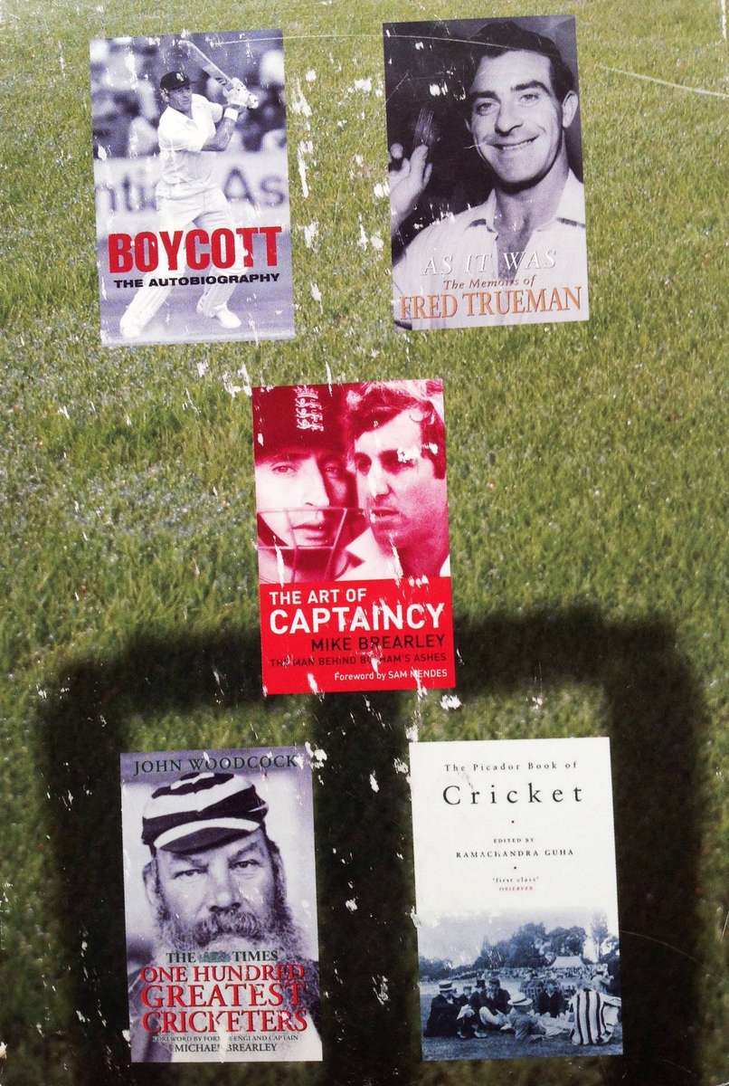 Boxset of 5 books - Cricket - HOWZAT!
