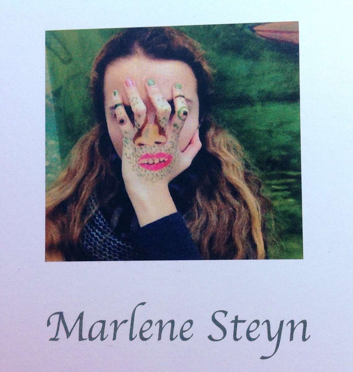 Portretteer:  nabyskote in woord en beeld - close-ups in image and text