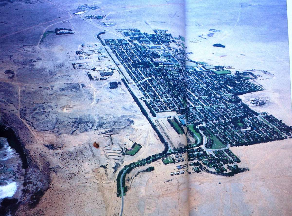 Diamond Beaches - A History of Oranjemund - Ali Corbett