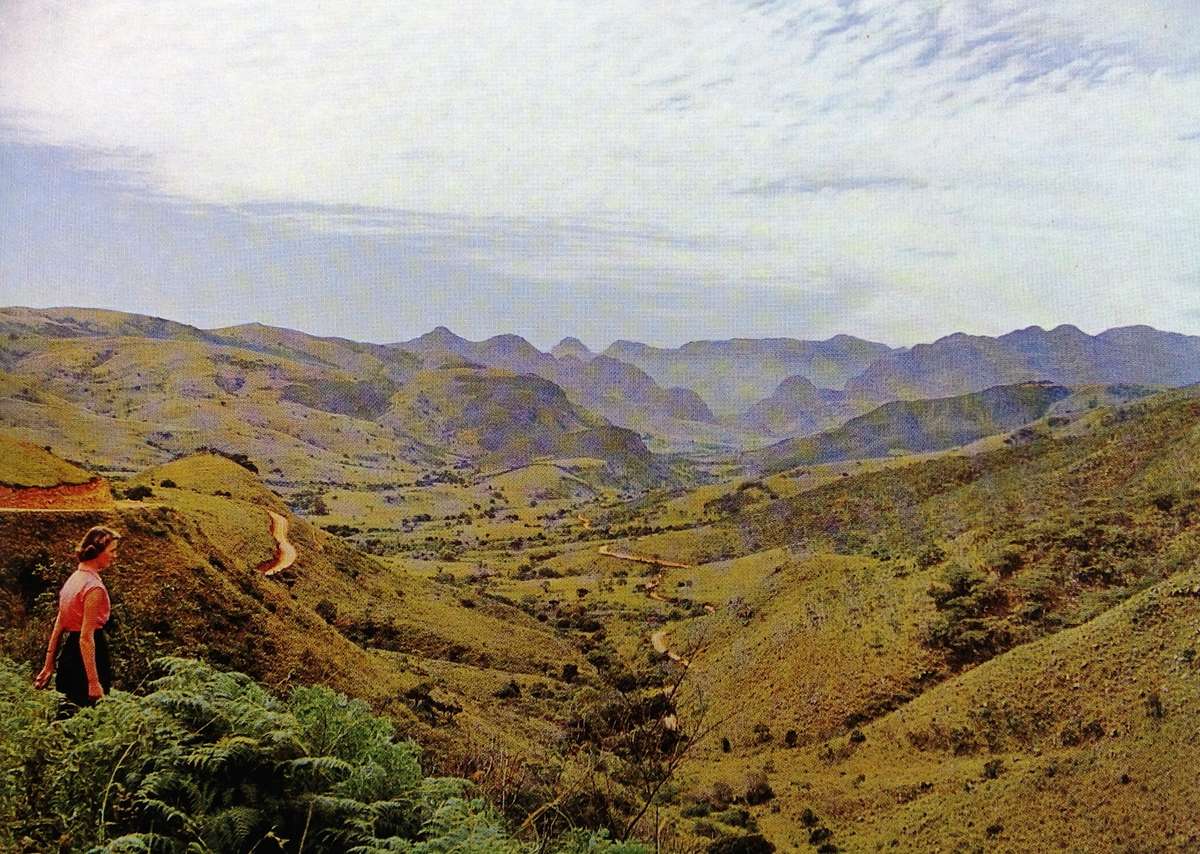 Pictorial Rhodesia - written by Norna Edwards