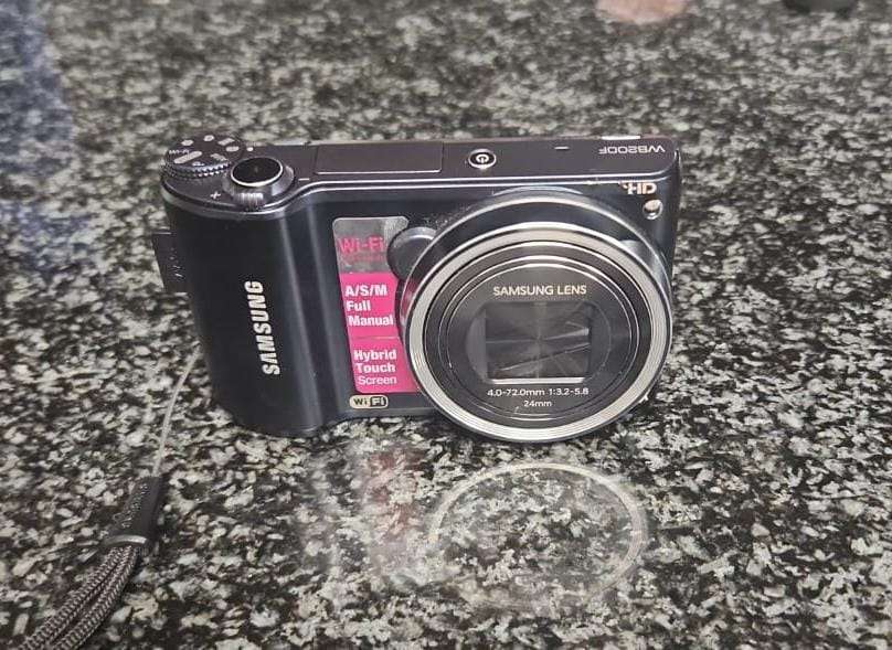 WOW! Samsung WB200F Compact Digital Camera! 18 x Optical Zoom, 14-16.4Mp