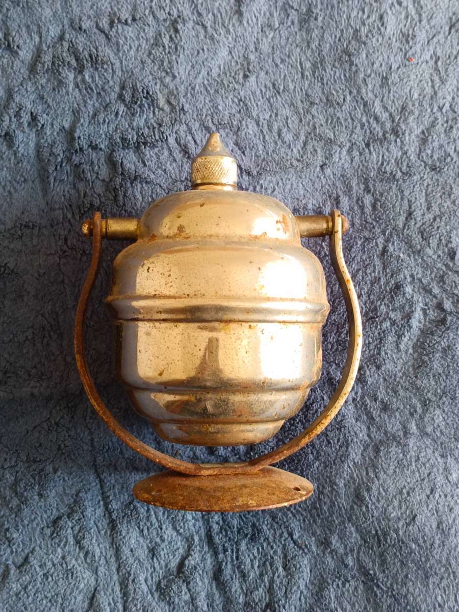 Vintage Wall-mountable Soap dispenser