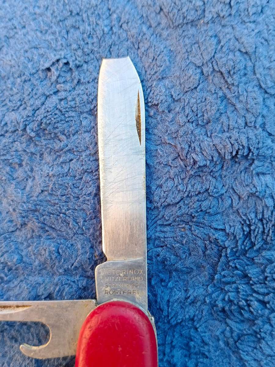 X2 Swiss Army pocket knives