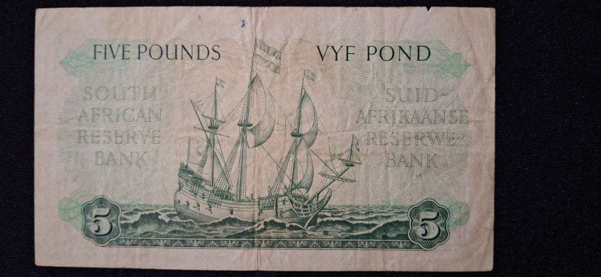 MH DE KOCK 5 POUND NOTE SERIAL NUMBER C45-309869-27 FEBRUARY 1956  CIRCULATED