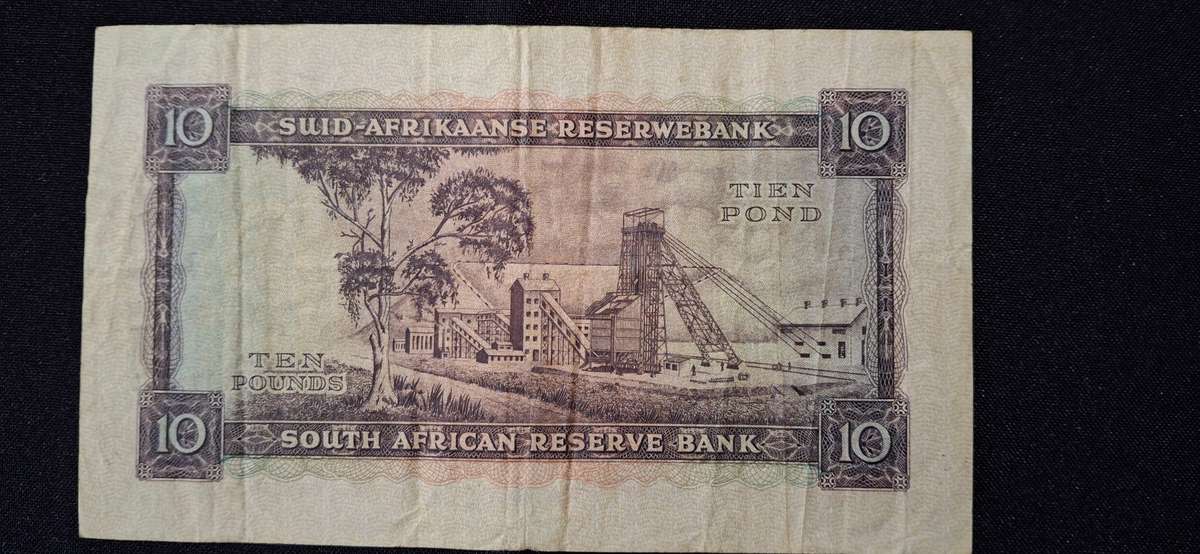 MH DE KOCK 10 POUND NOTE SERIAL NUMBER D4-374608-    19 NOVEMBER 1958 CIRCULATED