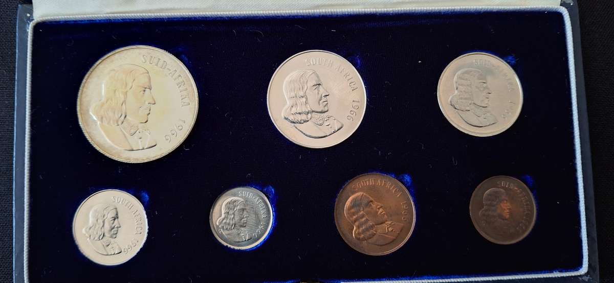 1966 RSA COMPLETE  SET WITH SOUTH AFRICA AND SUID AFRIKA COINS