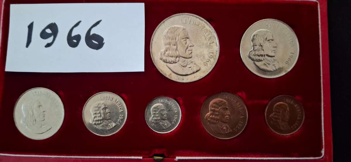 1966 RSA COMPLETE  SET WITH SOUTH AFRICA AND SUID AFRIKA COINS NO GOLD COINS