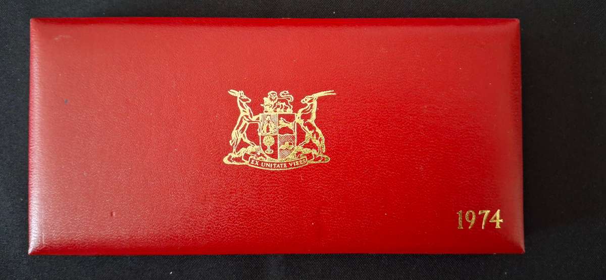 1974 RSA PROOF SET WITH SILVER R1 NO GOLD COINS