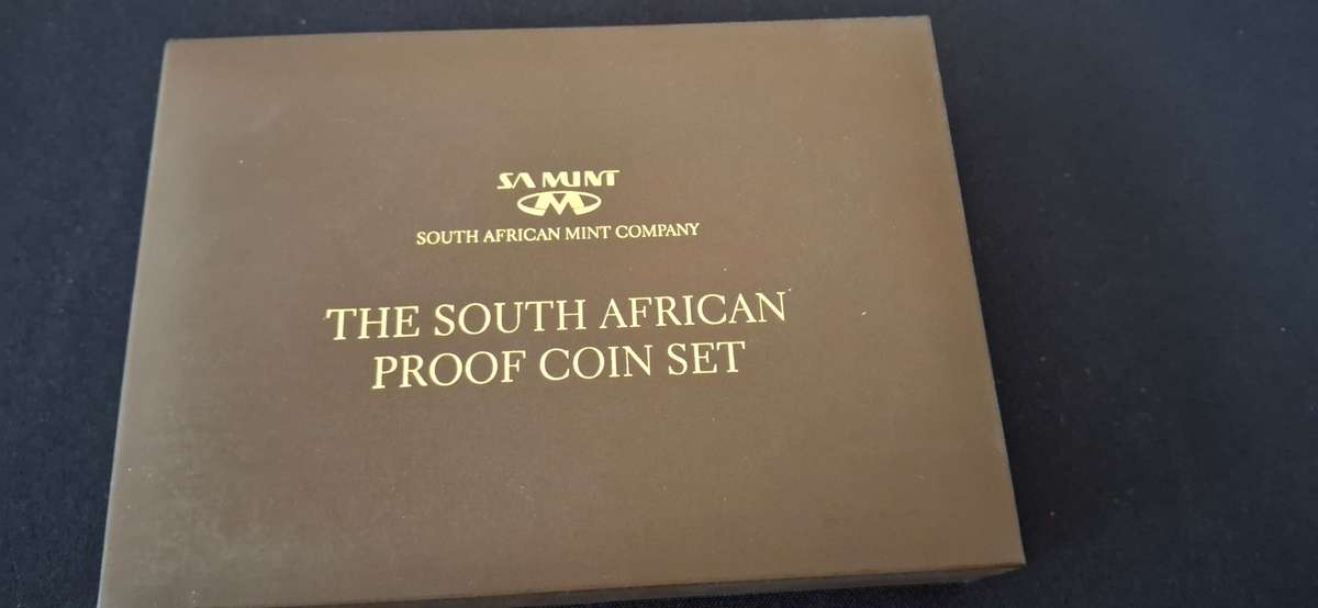 2011 SOUTH AFRICA PROOF COIN SET IN ORIGINAL MINT BOX