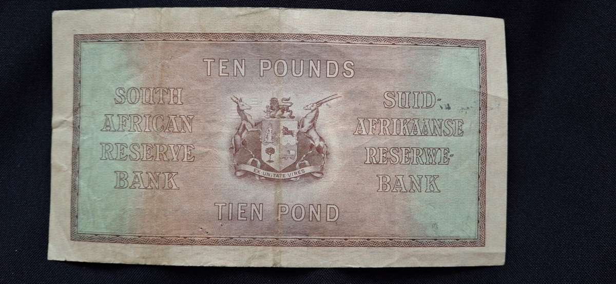 J POSTMUS 10 POUND 14 APRIL 1943 - F1 - 404449 VAN RIEBEECK WTM E/A FIRST ISSUE