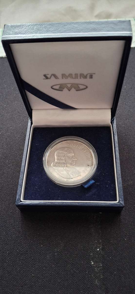 1966 RSA  Silver Rand S1R English with toning in SA Mint Box