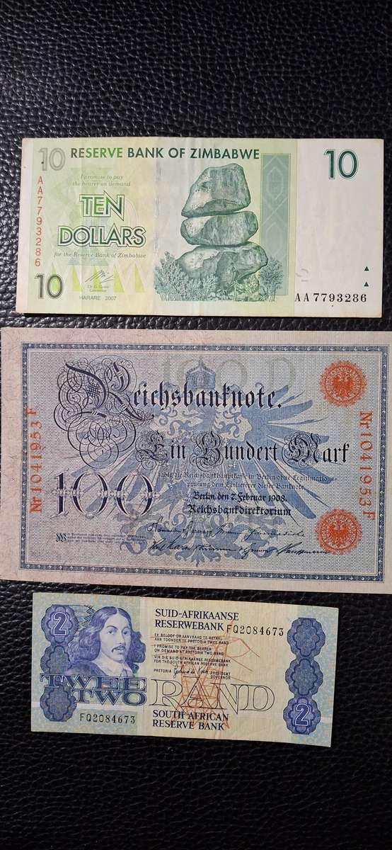 Set of 11  RSA and other WORLD Banknotes Circulated with QE 2nd Canada $1 & BOE 1 Pound