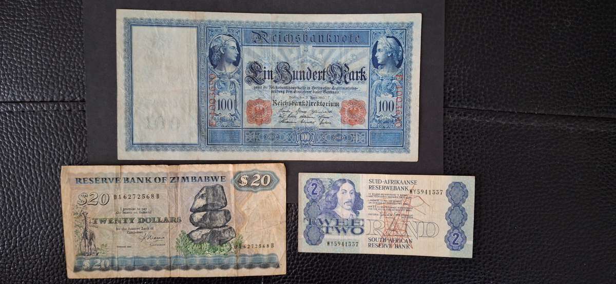 Set of 11  RSA and other WORLD Banknotes Circulated