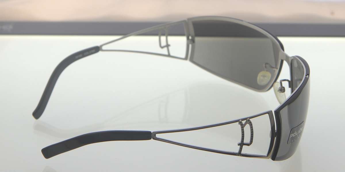 Police sunglasses imported from Italy NO Reserve