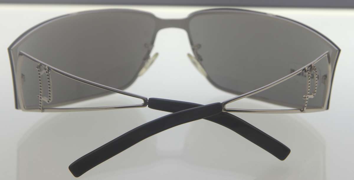 Police sunglasses imported from Italy NO Reserve