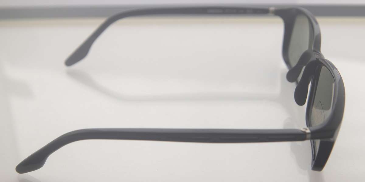 Mercedes-Benz, Carl Zeiss-Lenses