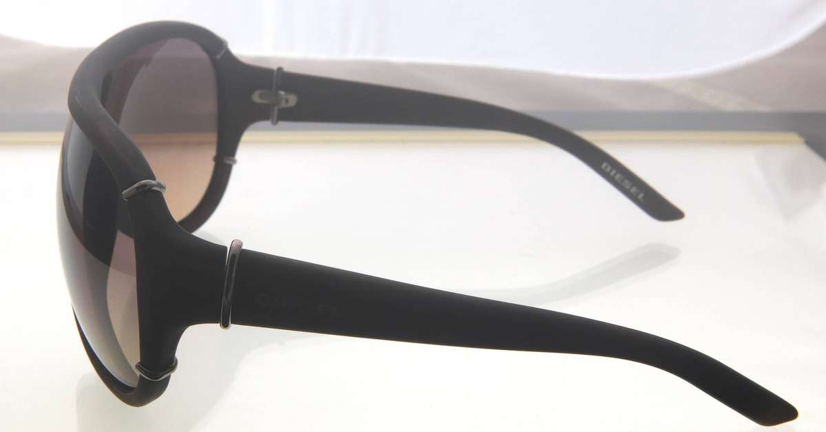 DIESEL Sunglasses -  "Wood Grain Look"  Made in Italy - stylish & modern