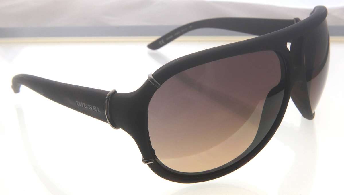 DIESEL Sunglasses -  "Wood Grain Look"  Made in Italy - stylish & modern