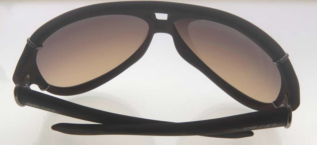 DIESEL Sunglasses -  "Wood Grain Look"  Made in Italy - stylish & modern