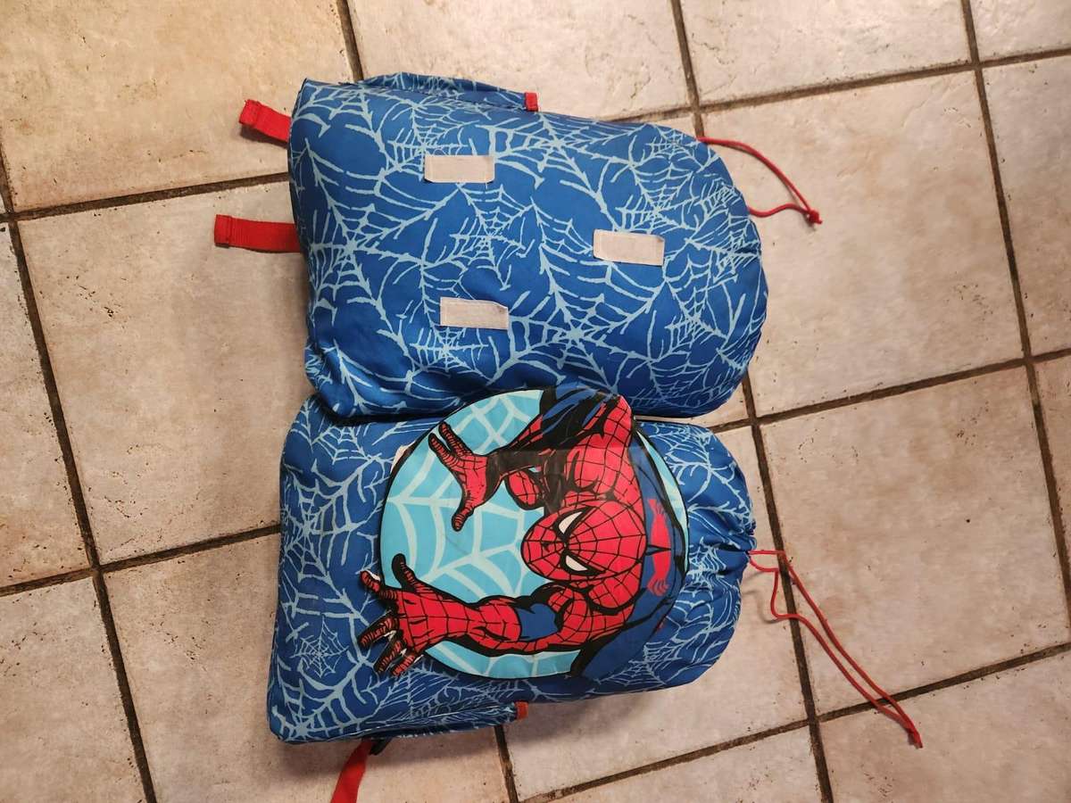 2x kids spiderman sleeping bags (as per pictures)