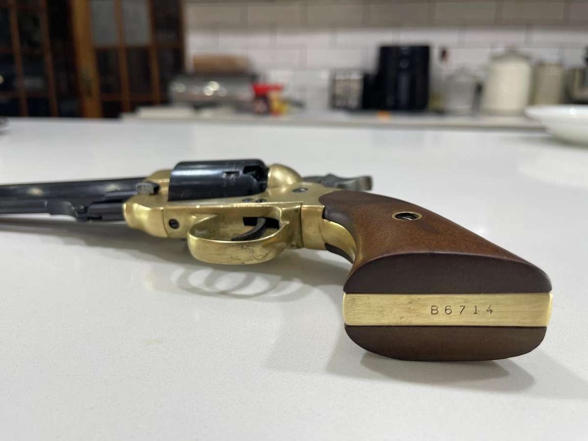 Colt B6714 Navy Revolver black powder (Pietta Italy)