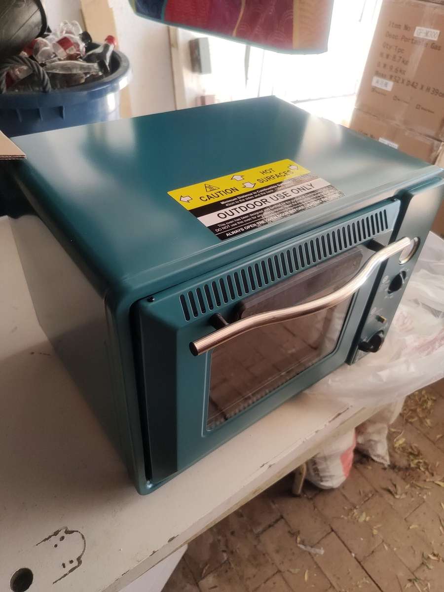 30 liter portable gas oven stove - great for camping or loadshedding