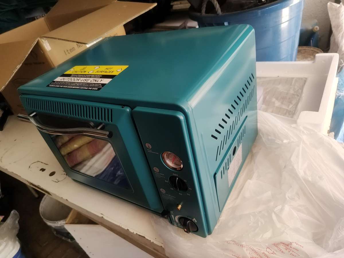 30 liter portable gas oven stove - great for camping or loadshedding