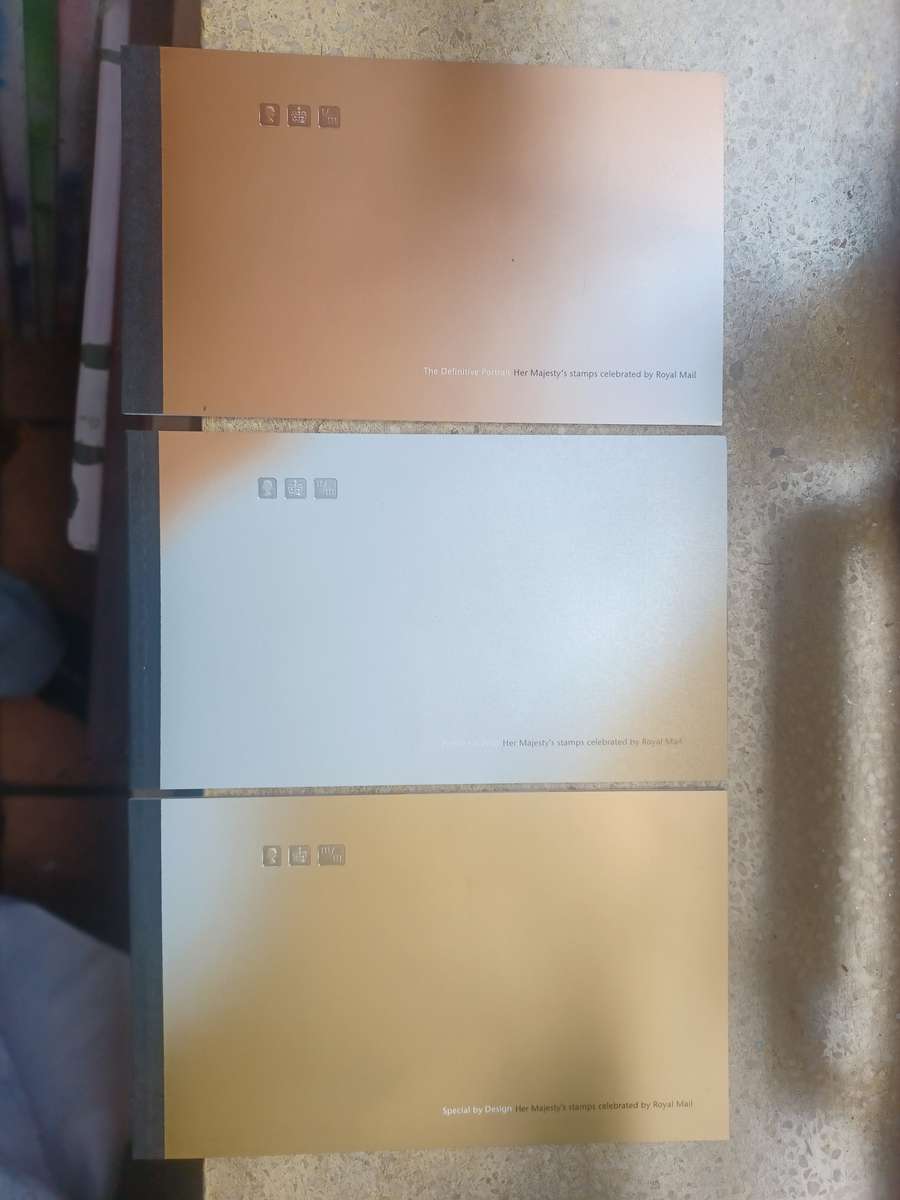 UK - 3 lovely stamp booklets