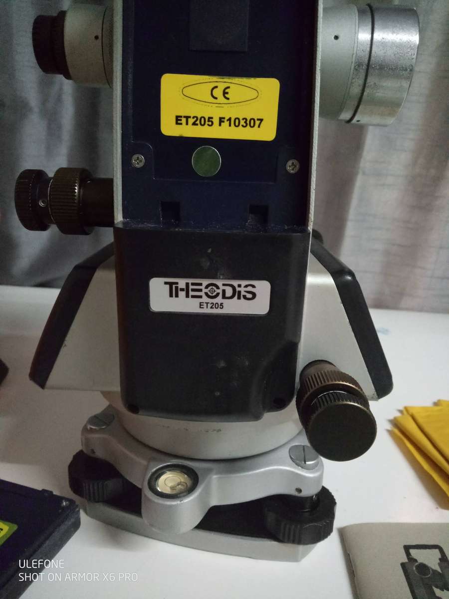 Theodis TE205 Theodolite