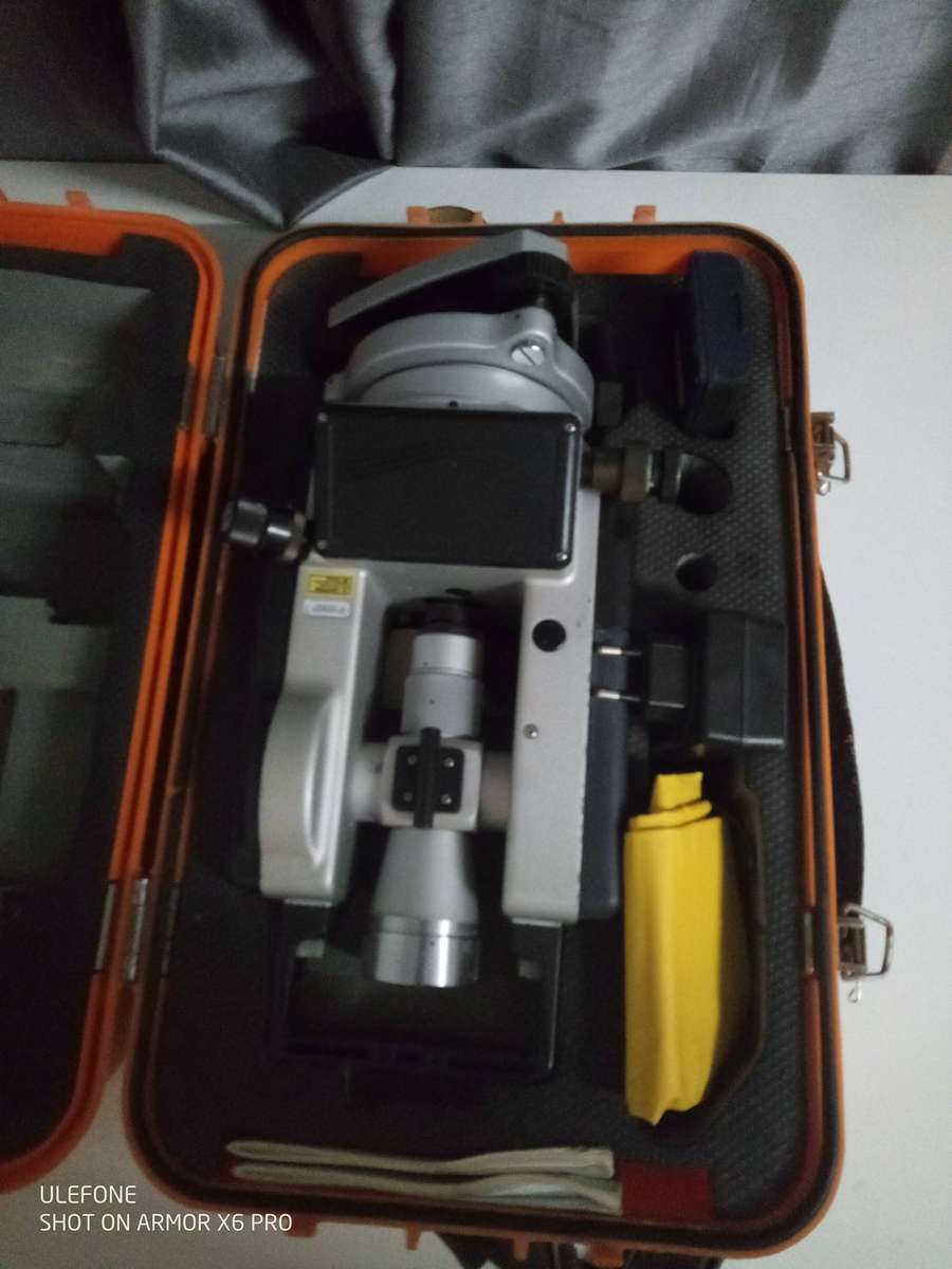 Theodis TE205 Theodolite