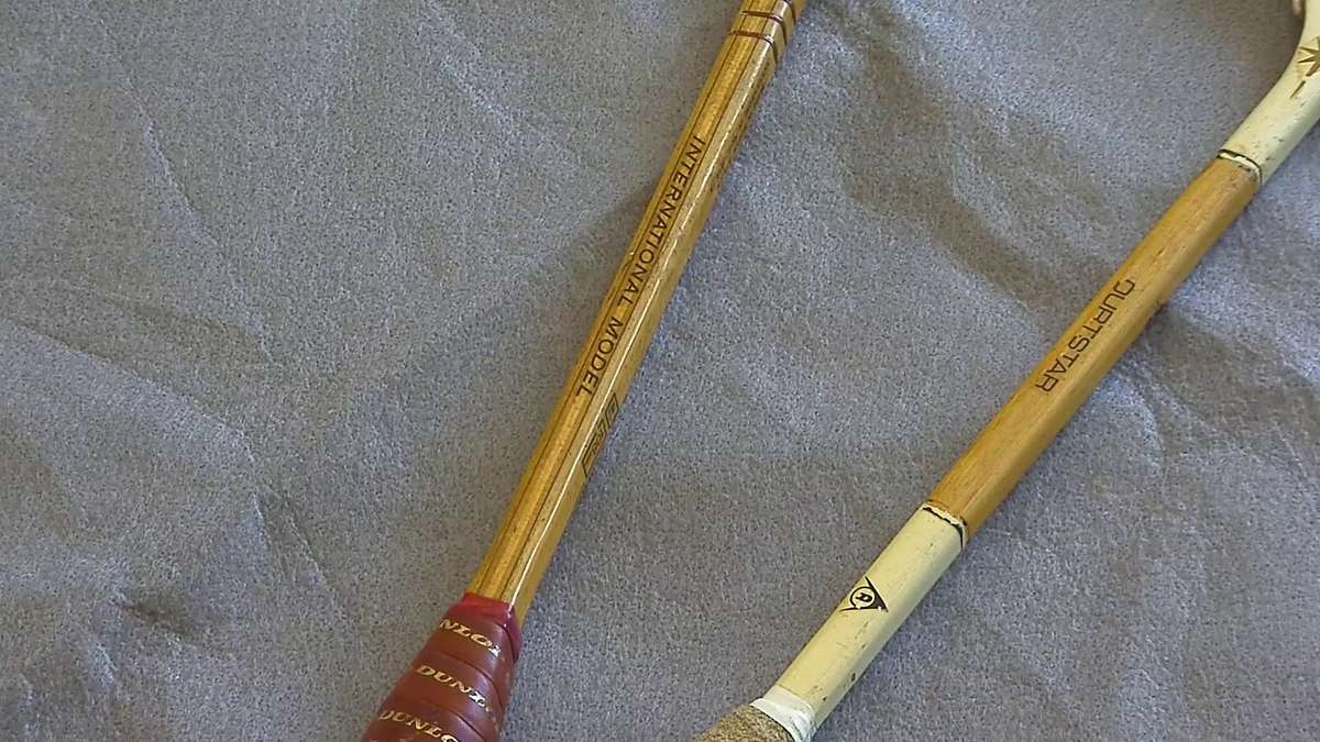 2 x DUNLOP VINTAGE  Wood squash racket MAXPLY & OURSTAR