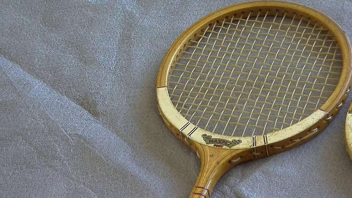 2 x DUNLOP VINTAGE  Wood squash racket MAXPLY & OURSTAR