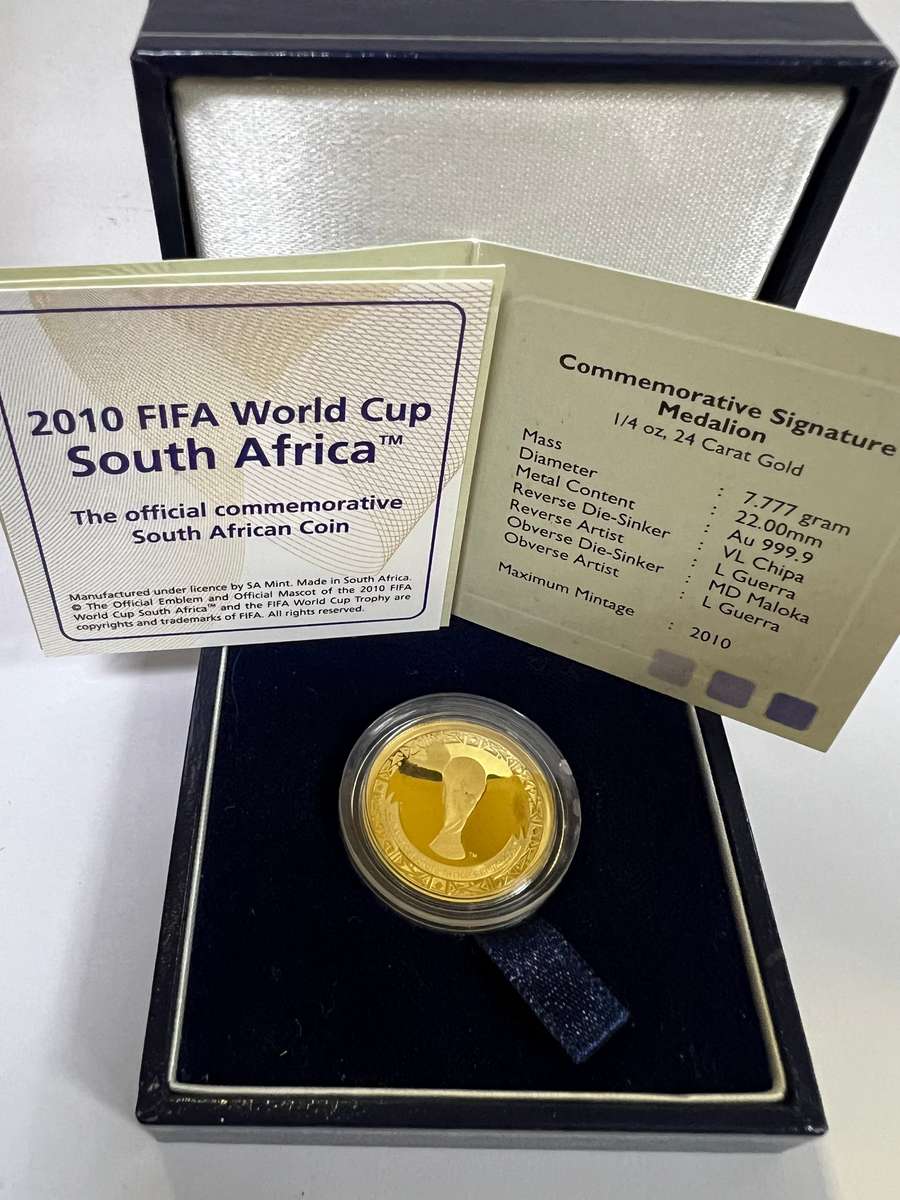 2010 Commemorative Signature Medalion - FIFA World Cup Gold 1/4 Oz