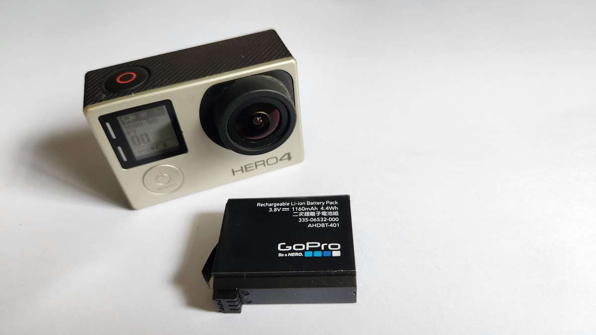 GoPro Hero 4 Silver with extra battery