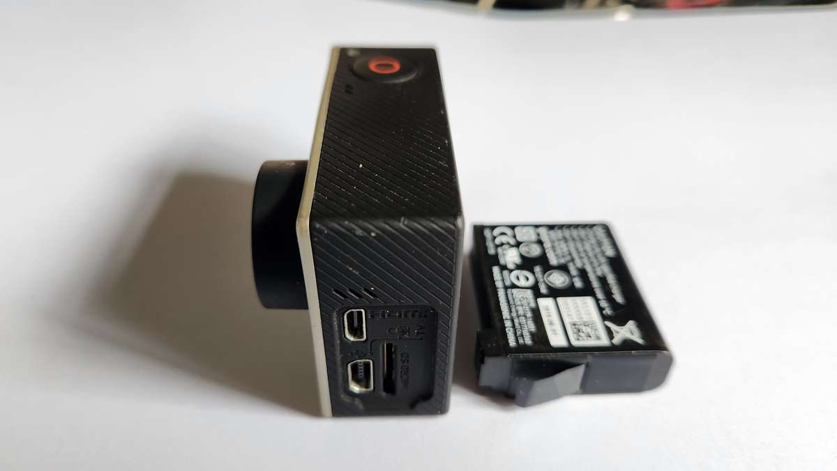 GoPro Hero 4 Silver with extra battery