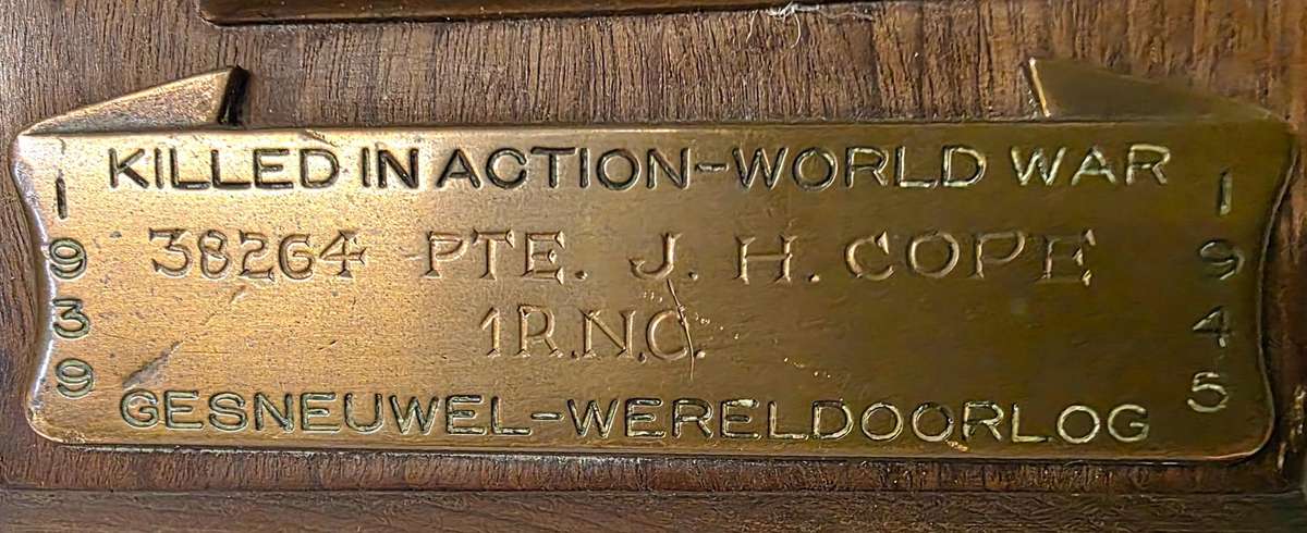 WW2. South Africa. Royal Natal Carbineers Killed In Action Death Plaque With Badge