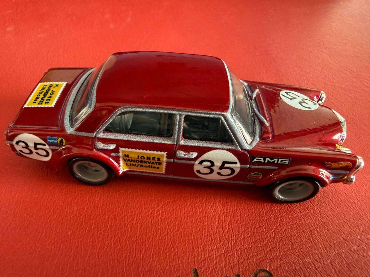 Hot Wheels - Mercedes-Benz 300 SEL 6.8 AMG