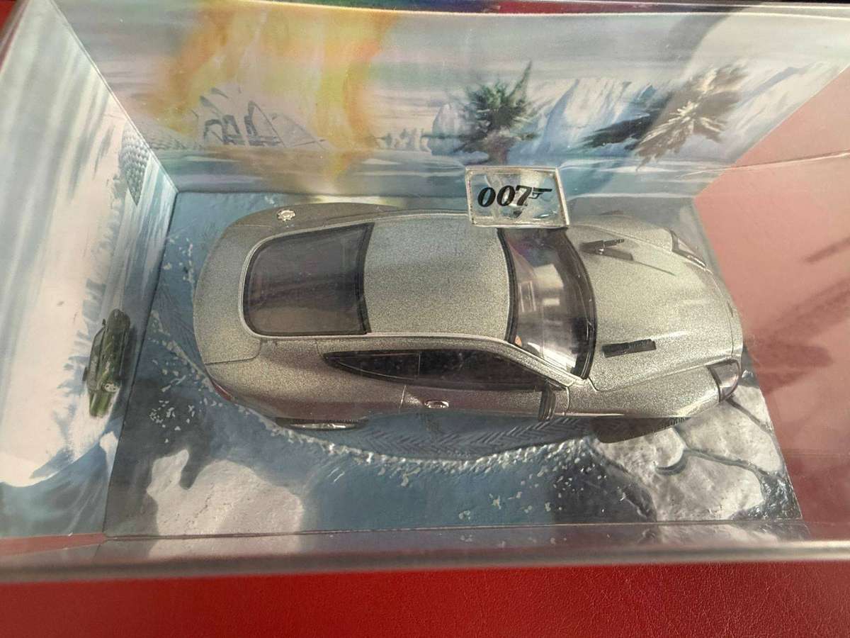 007 James Bond Collection in 1:48 Scale