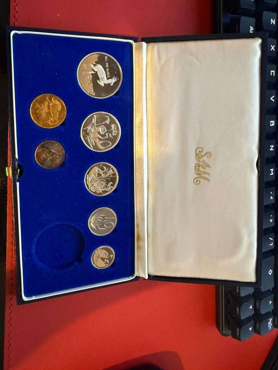1987 Proof Coin Set - No Silver R1