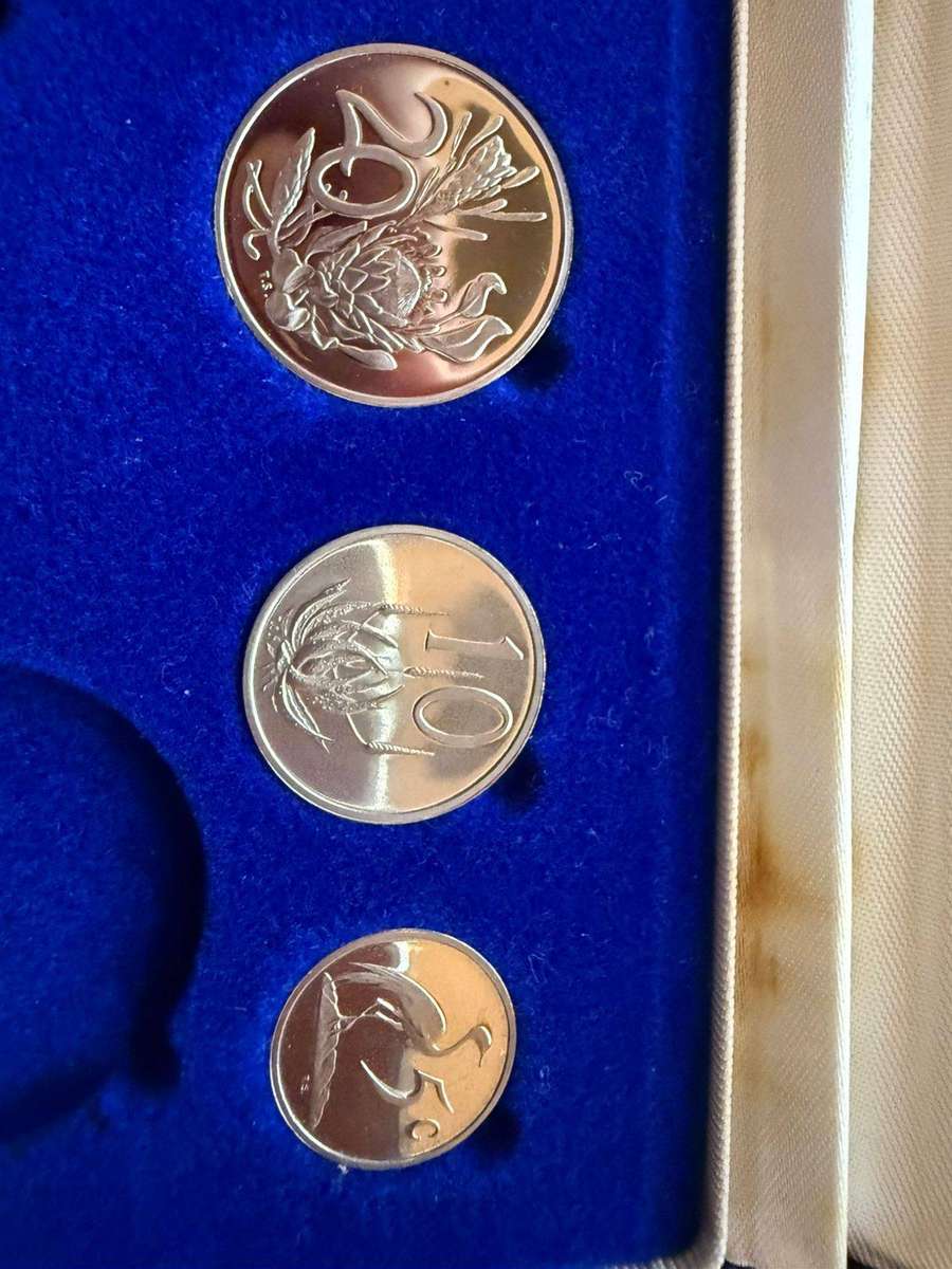 1987 Proof Coin Set - No Silver R1
