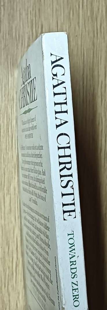 Towards Zero - Agatha Christie - Softcover