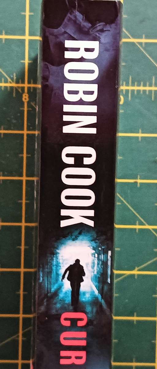 Cure - Robin Cook - Softcover - 459 pages