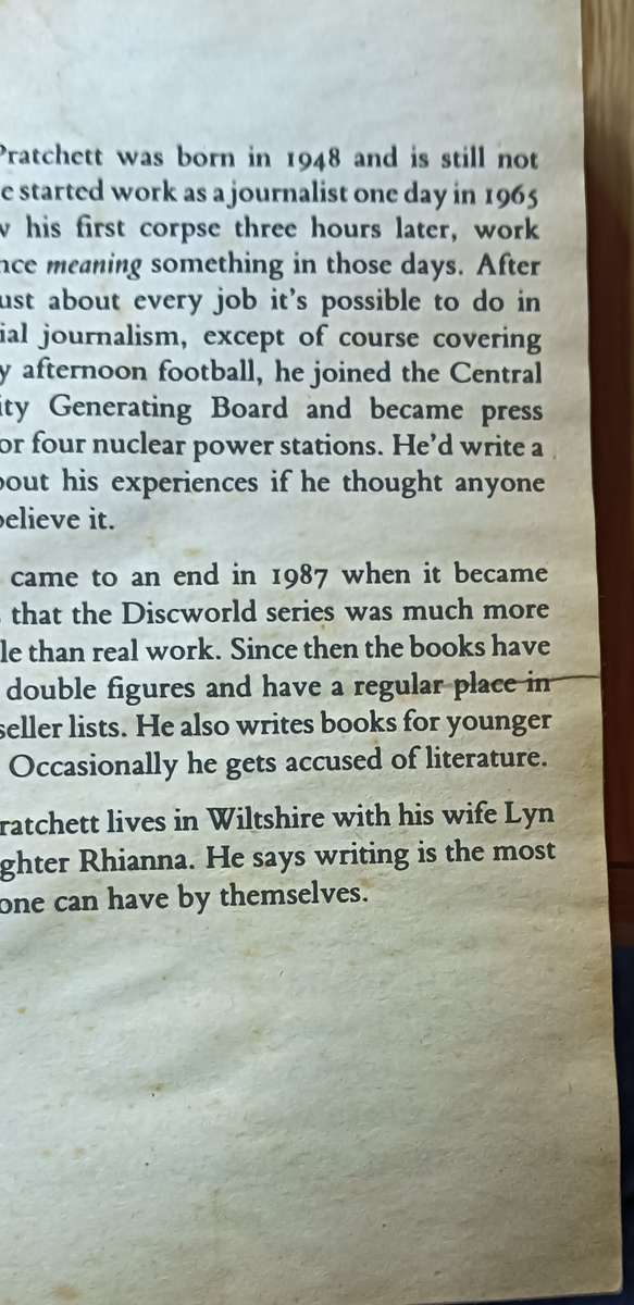 Maskerade - Terry Pratchett - Softcover - 381 pages