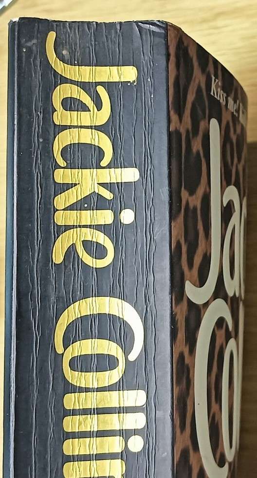 Thrill - Jackie Collins - Softcover - 487 Pages