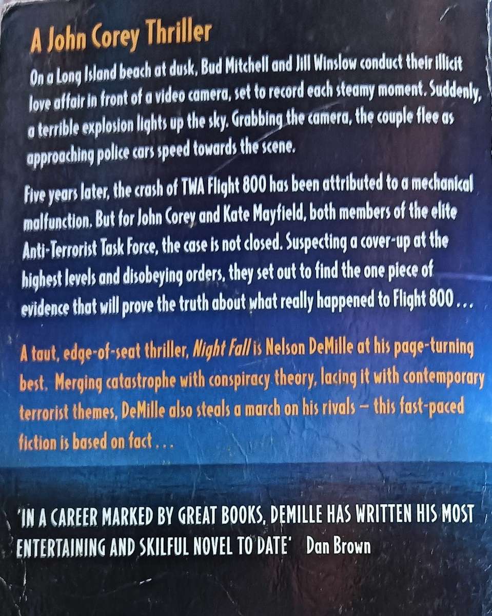 Night Fall - Nelson Demille - Softcover - 581 Pages